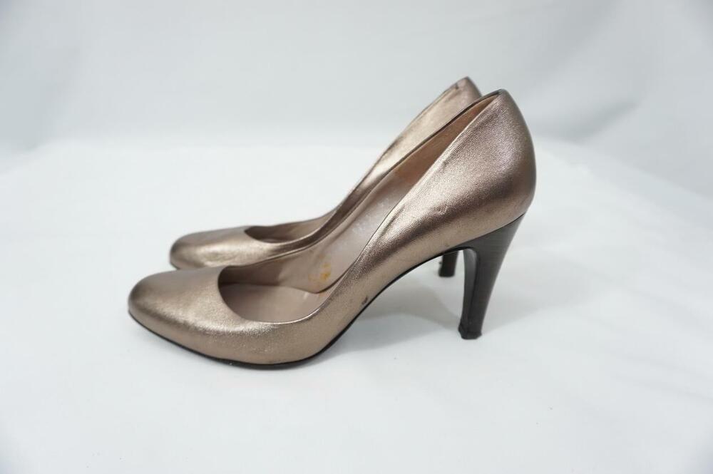 SALVATORE FERRAGAMO USED 8.5 B METALIC BRONZE LEATHER HEELS/PUMPS/STILETTO